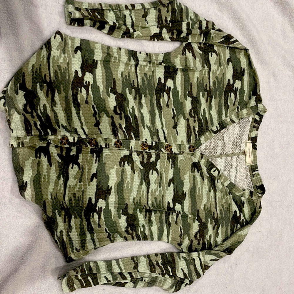 Camo tee